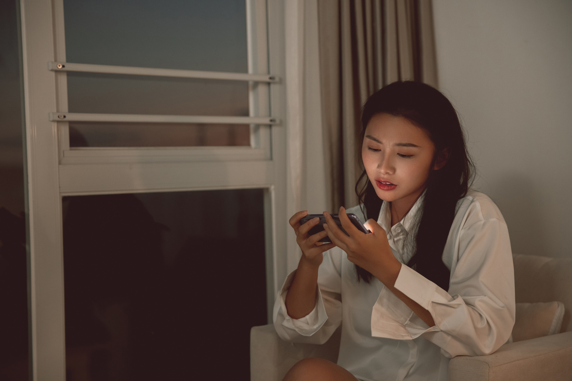 网络少年如何戒掉网瘾,上网网瘾怎么治