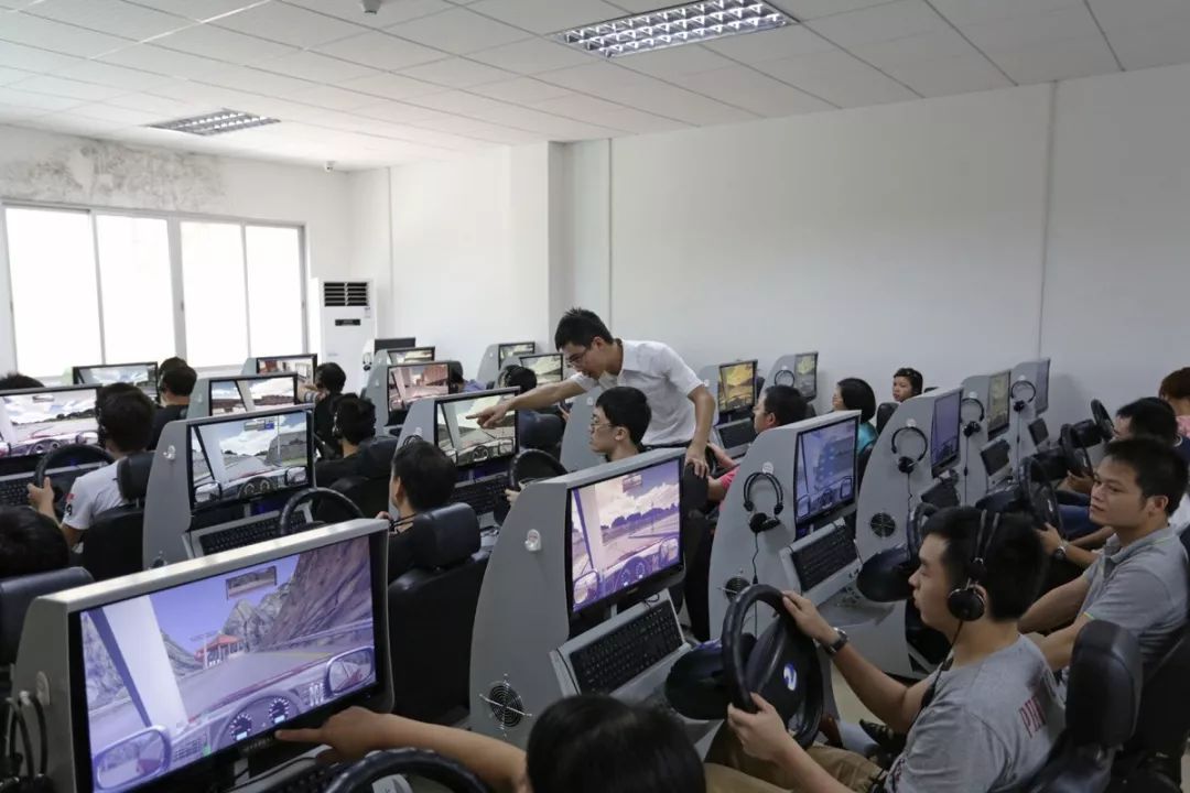 练车前学模拟器有用吗,不花钱的模拟练车