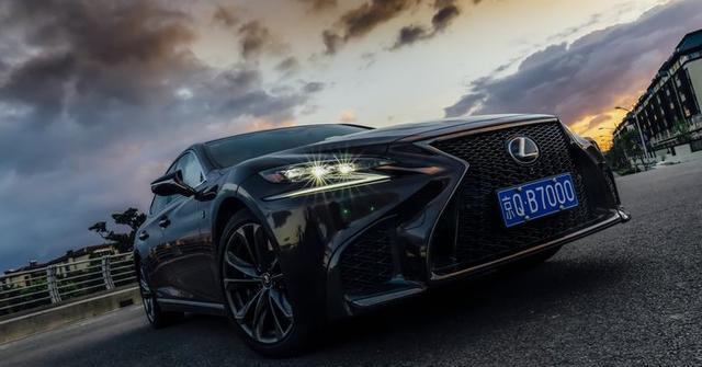 全新雷克萨斯ls500h动态,雷克萨斯ls500hf-sport2021