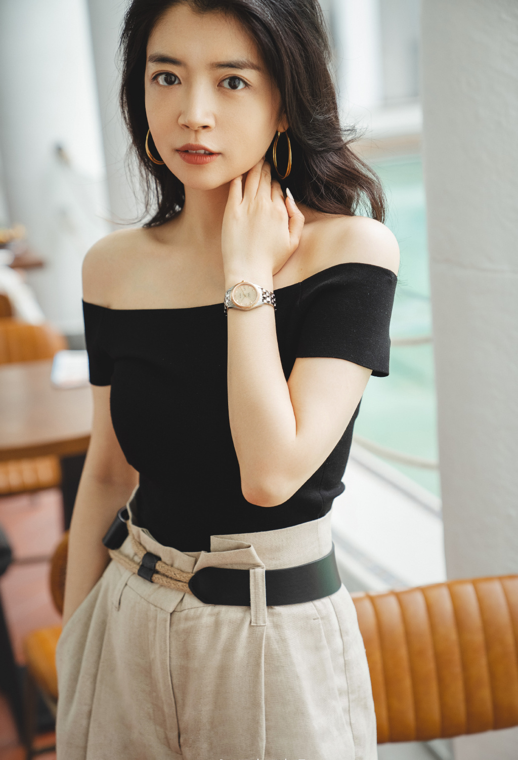 夏日穿搭两件套微胖,夏天穿的一字肩套装