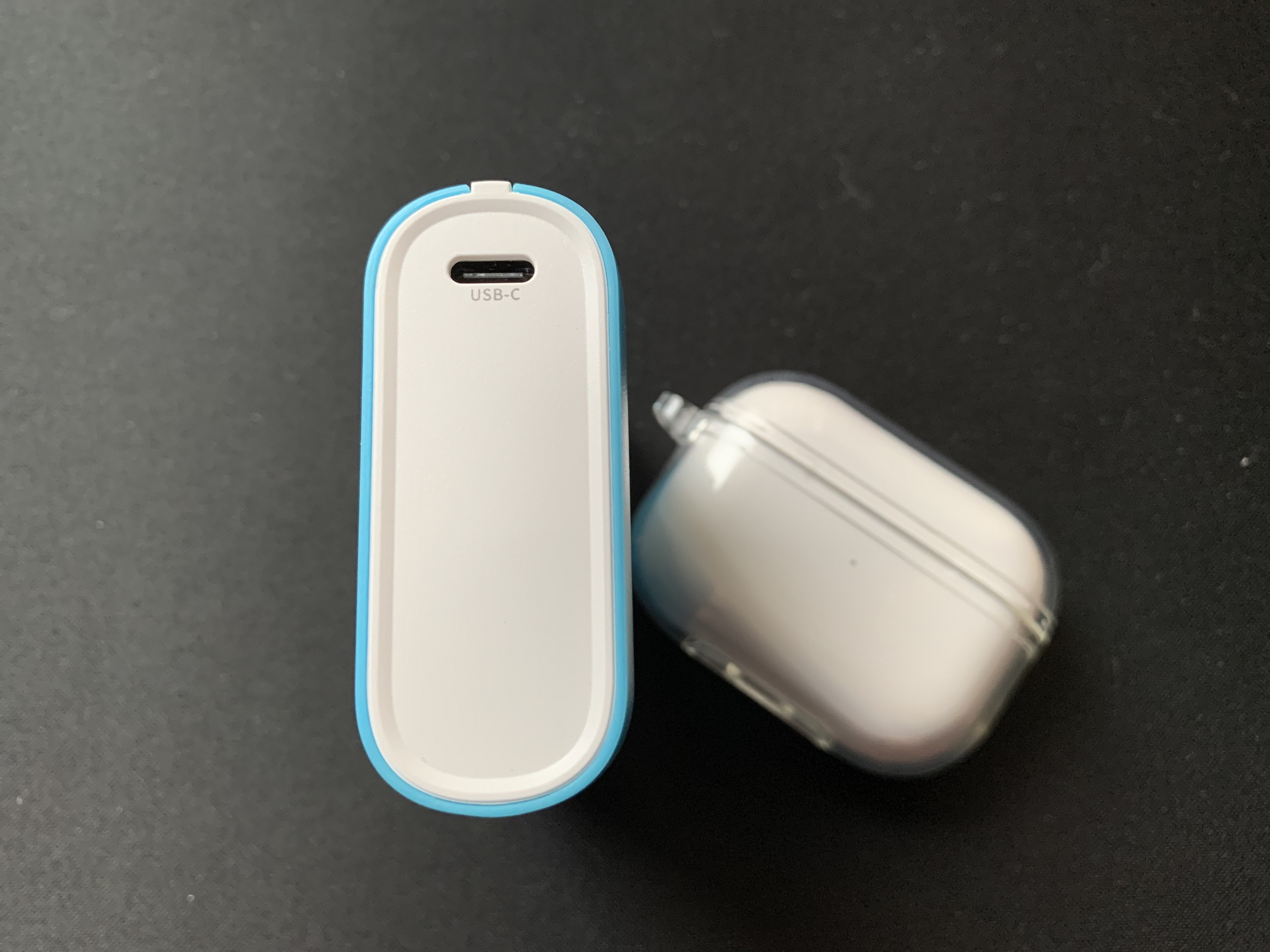 爱国者aigoyogom100静音版,aigo爱国者小巧10000移动电源