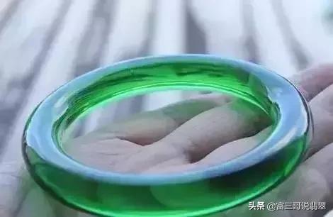 旅游买翡翠中的文字陷阱,买到这样的“翡翠”找谁也退不回去