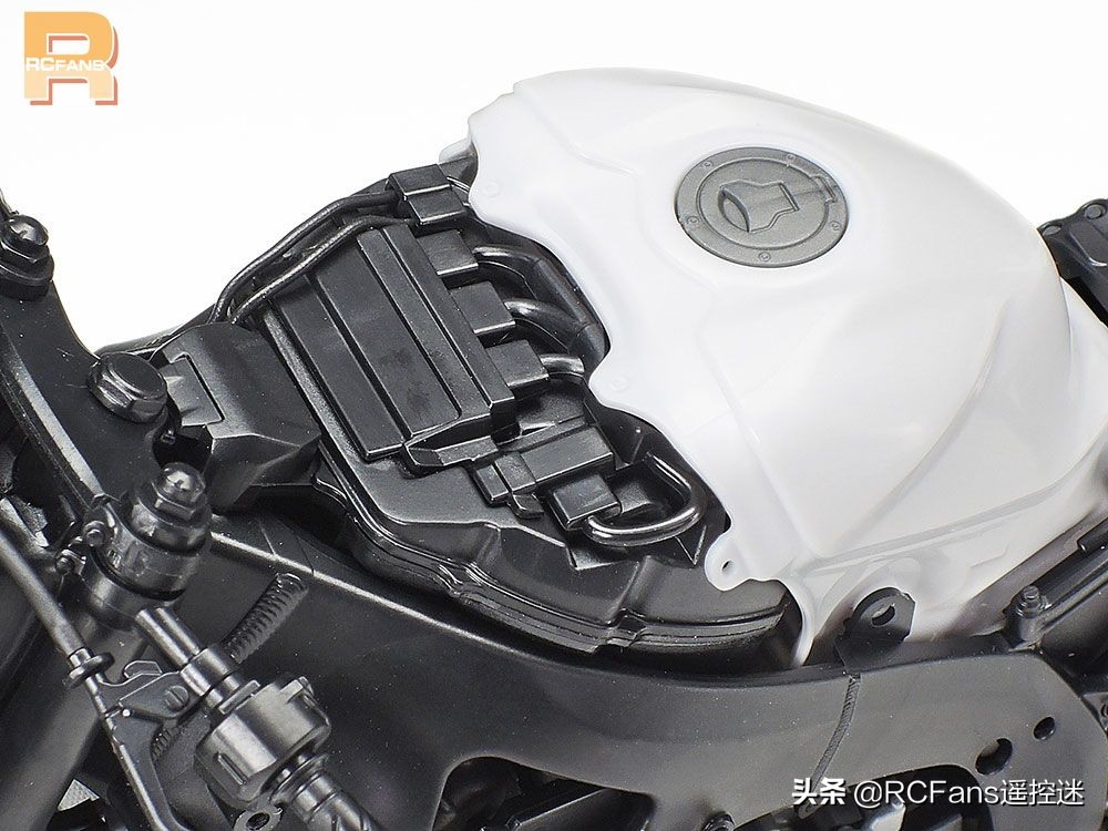 hondacbr1000rr妯″瀷,2014骞碿br1000rr妯″瀷