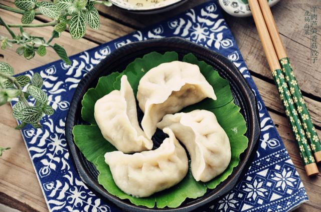 香菇的家常做法简单做法,鲜嫩多汁的红烧香菇简单易上手