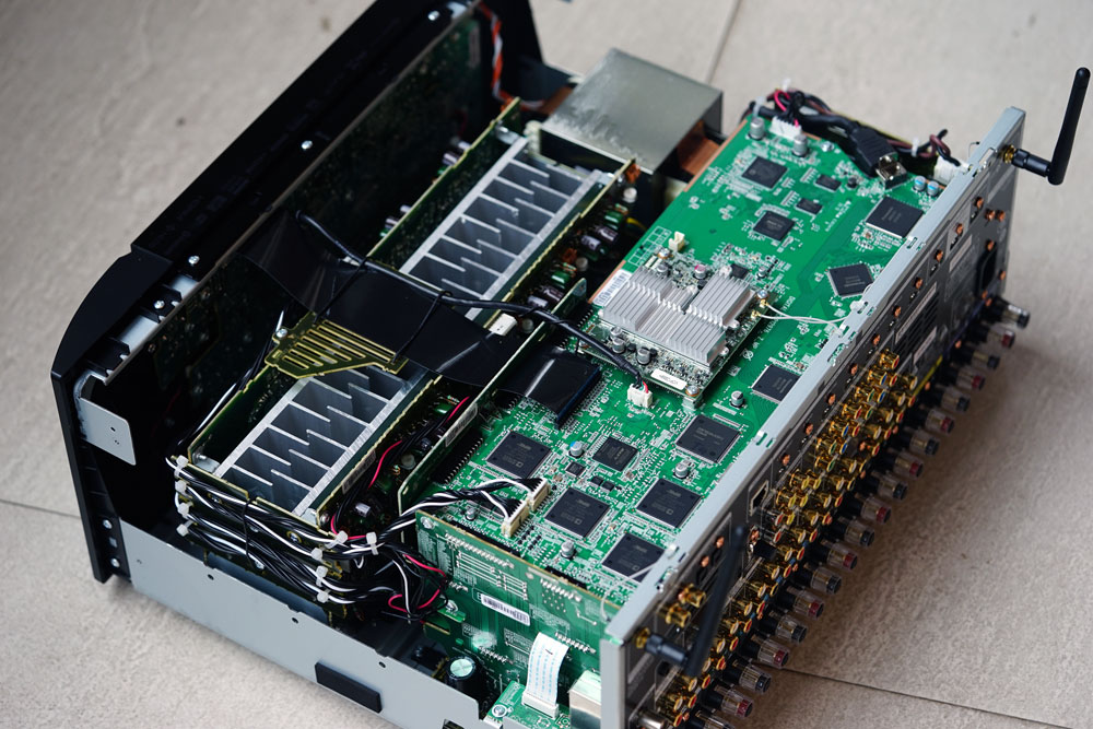 马兰士功放7013视频测试,马兰士sr7013推2.0落地箱