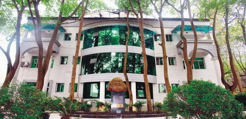 重庆一外择校,重庆一外和重庆西附哪个学校更好