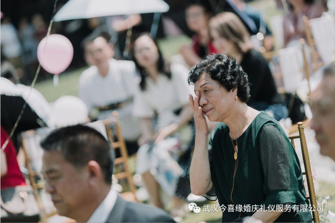 潮婚丨现在年轻人结婚究竟是什么样子？