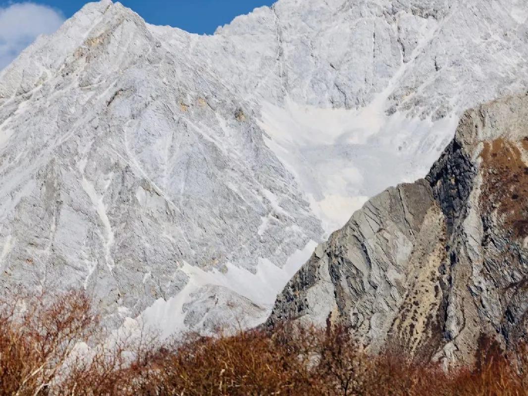 稻城亚丁一个让人魂牵梦绕的地方,稻城亚丁最接近天堂的地方
