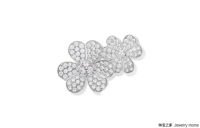 一大一小的胸针的正确戴法,一枚胸针穿出高级感