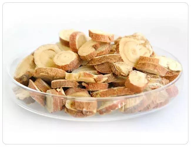 别乱带药物入境美国,尤其是中(成)药,严重的甚至会被关进监狱