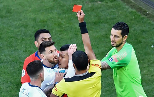 球王梅西的高光时刻,俱往矣数风流人物还看今朝的理解