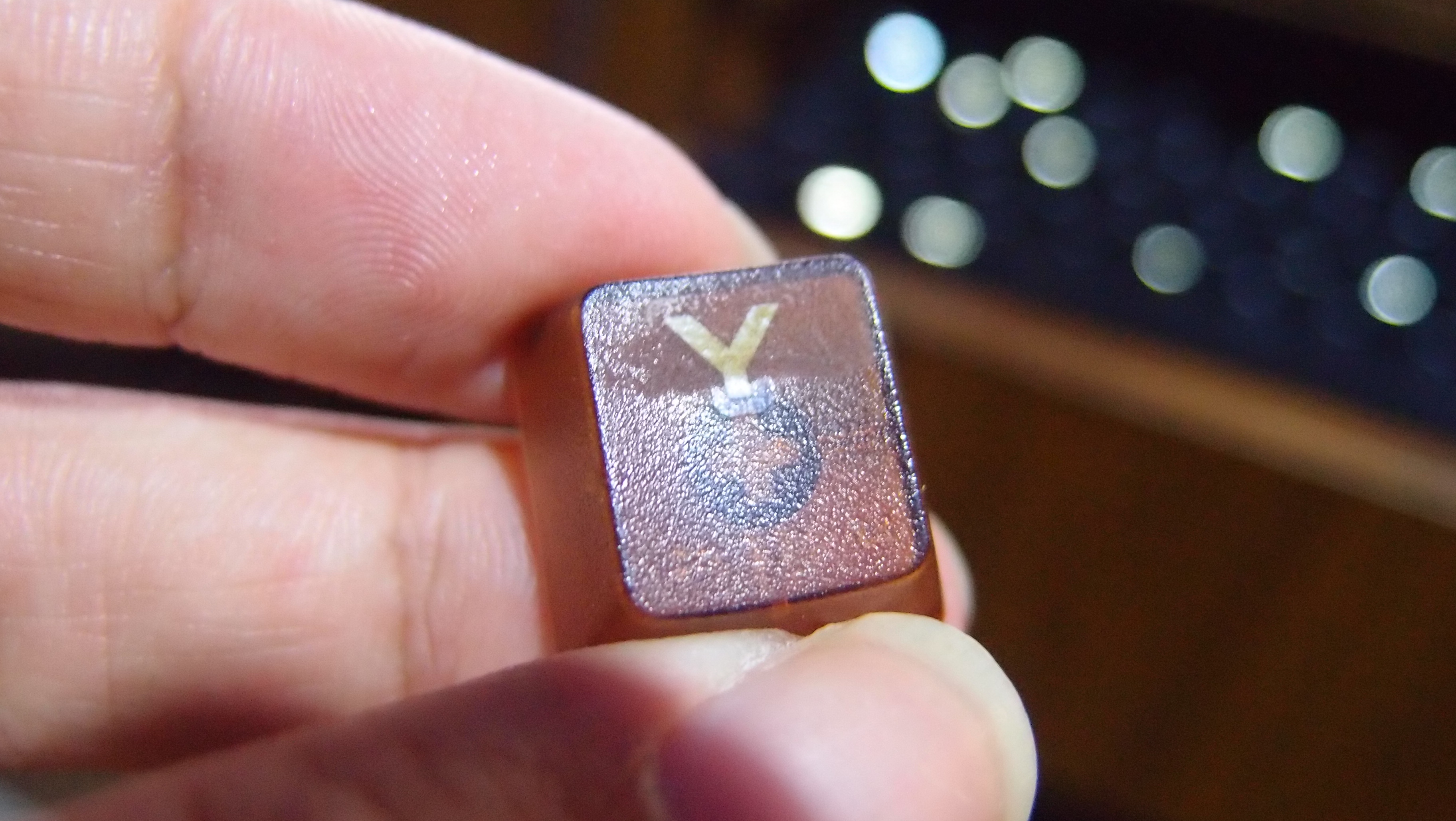 电脑键盘太脏教您一招清洁键盘,机械键盘清洗方法小妙招图解