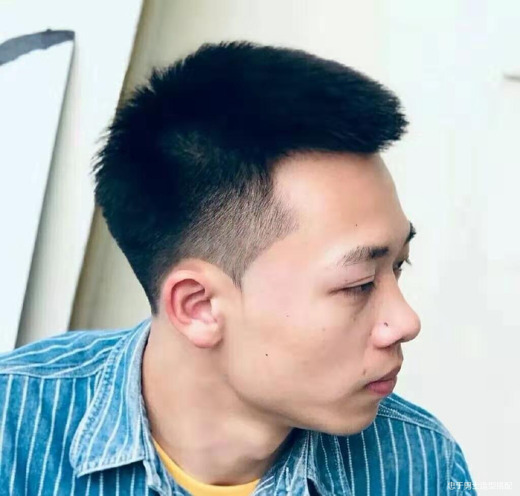 男士发质硬方便打理的发型,男士羊毛卷发型怎么打理