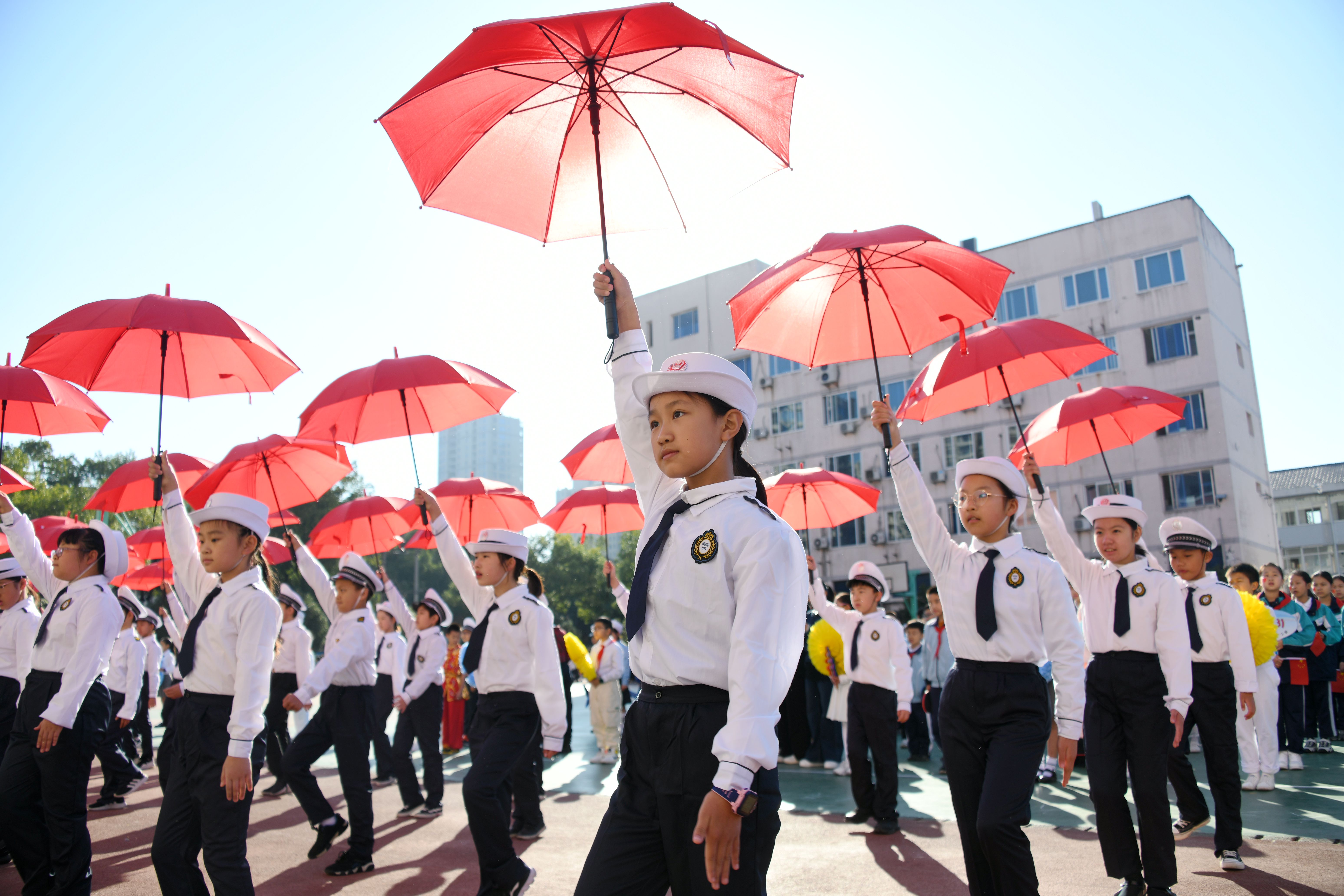 2016年仙居县中小学生运动会,学校运动会开幕式奇葩服装
