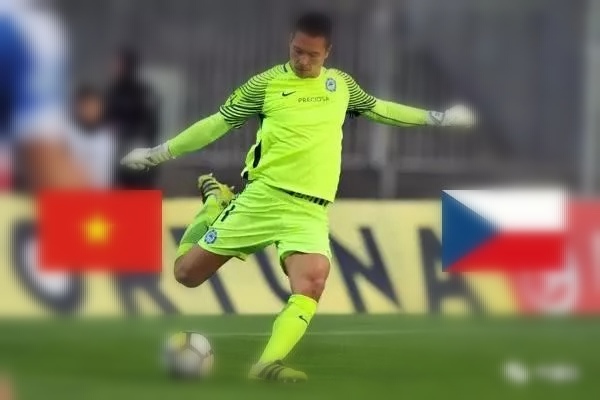 足球世界杯大热必死,世界杯足球杯变质