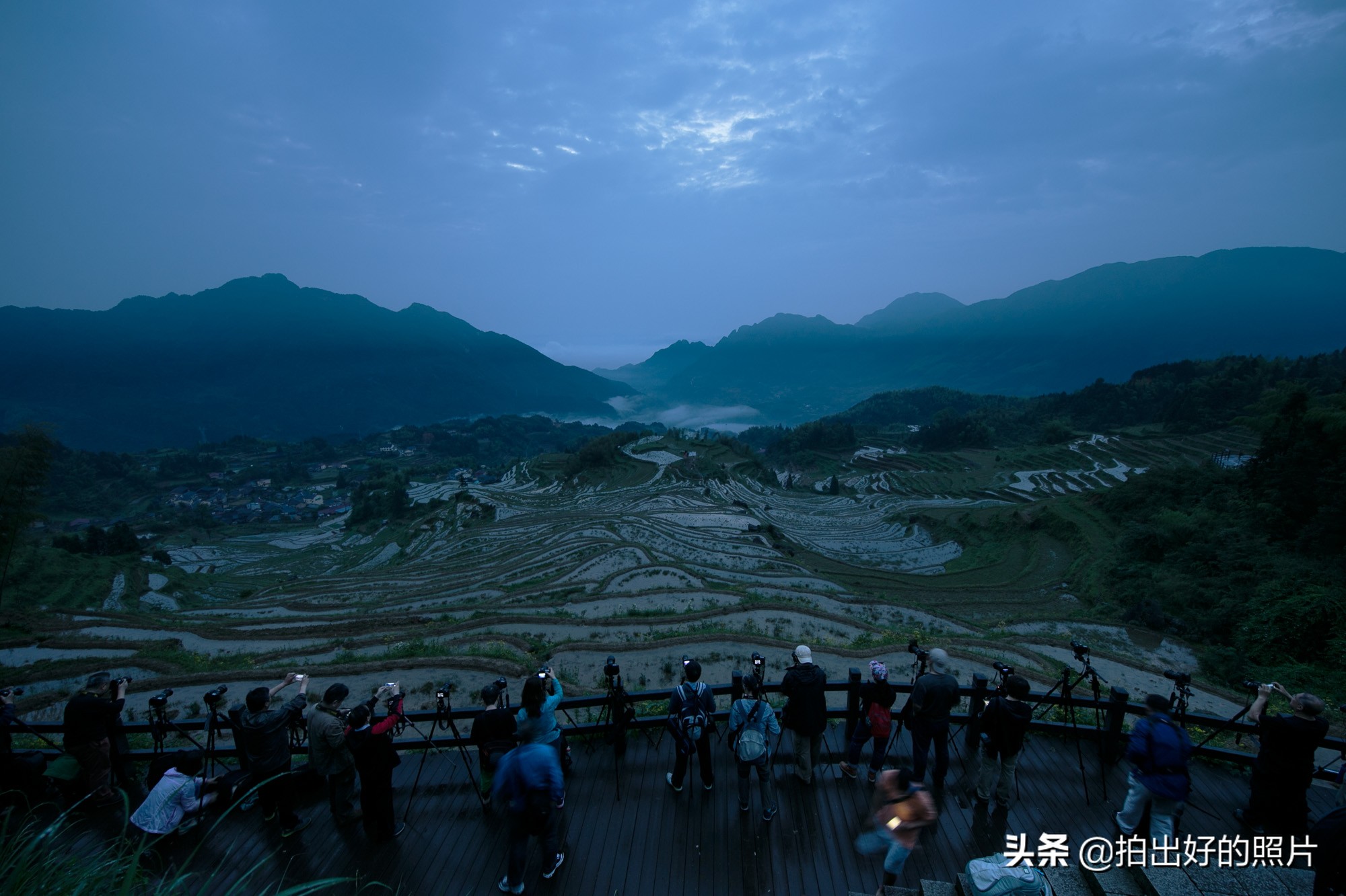 一般摄影构图常见的4种构图方法,摄影中的三分法运用技巧