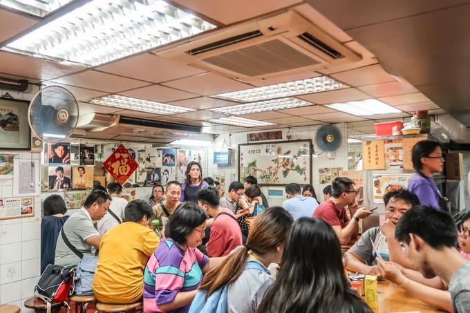 香港迪士尼情侣游玩项目,香港迪士尼情侣游玩攻略