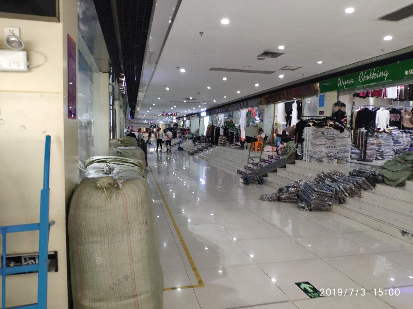 河南服装批发市场进货技巧,服装批发新手拿货注意事项和细节