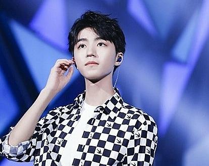 tfboys王俊凯王源易烊千玺演出,tfboys五周年王俊凯王源易烊千玺