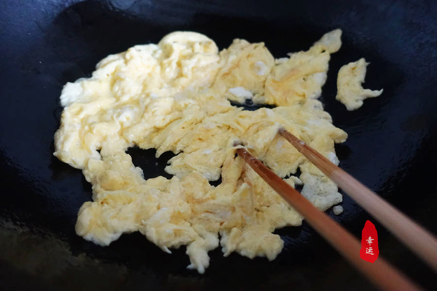 又白又大汁水四溢的包子,又软又好吃的包子