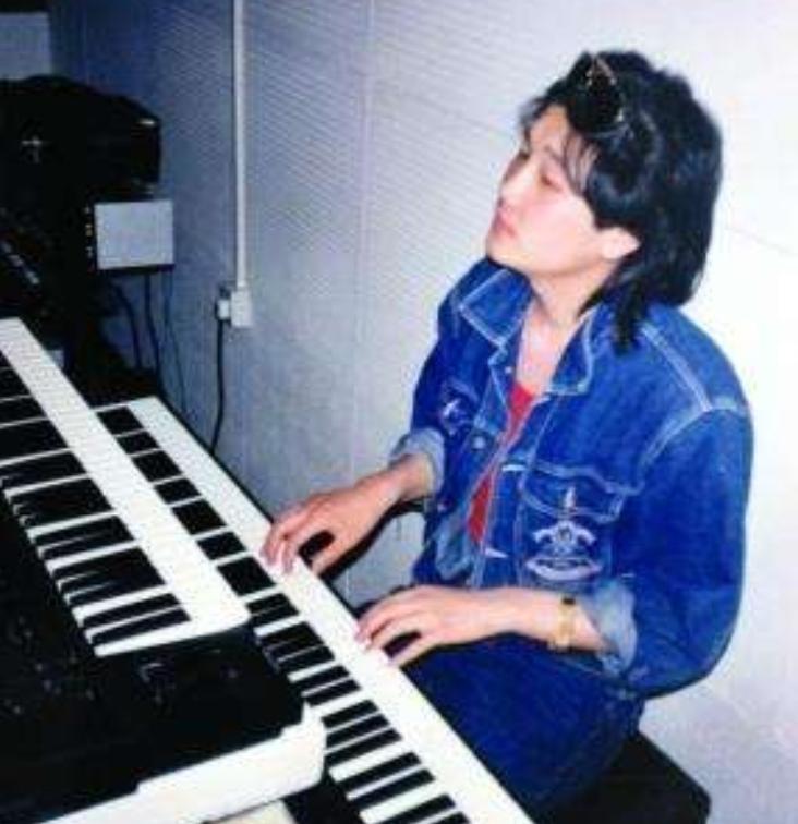 孙楠现任老婆潘蔚是做什么的,孙楠前任潘蔚近况