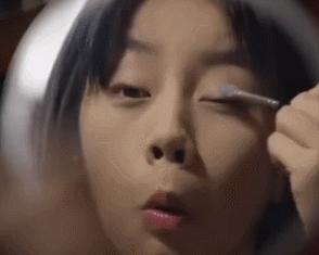 彩色眼线笔日常用法,什么牌子的彩色眼线笔好用