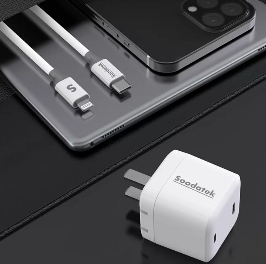 iphone13到底该不该买原装充电器,iphone13有没有充电器