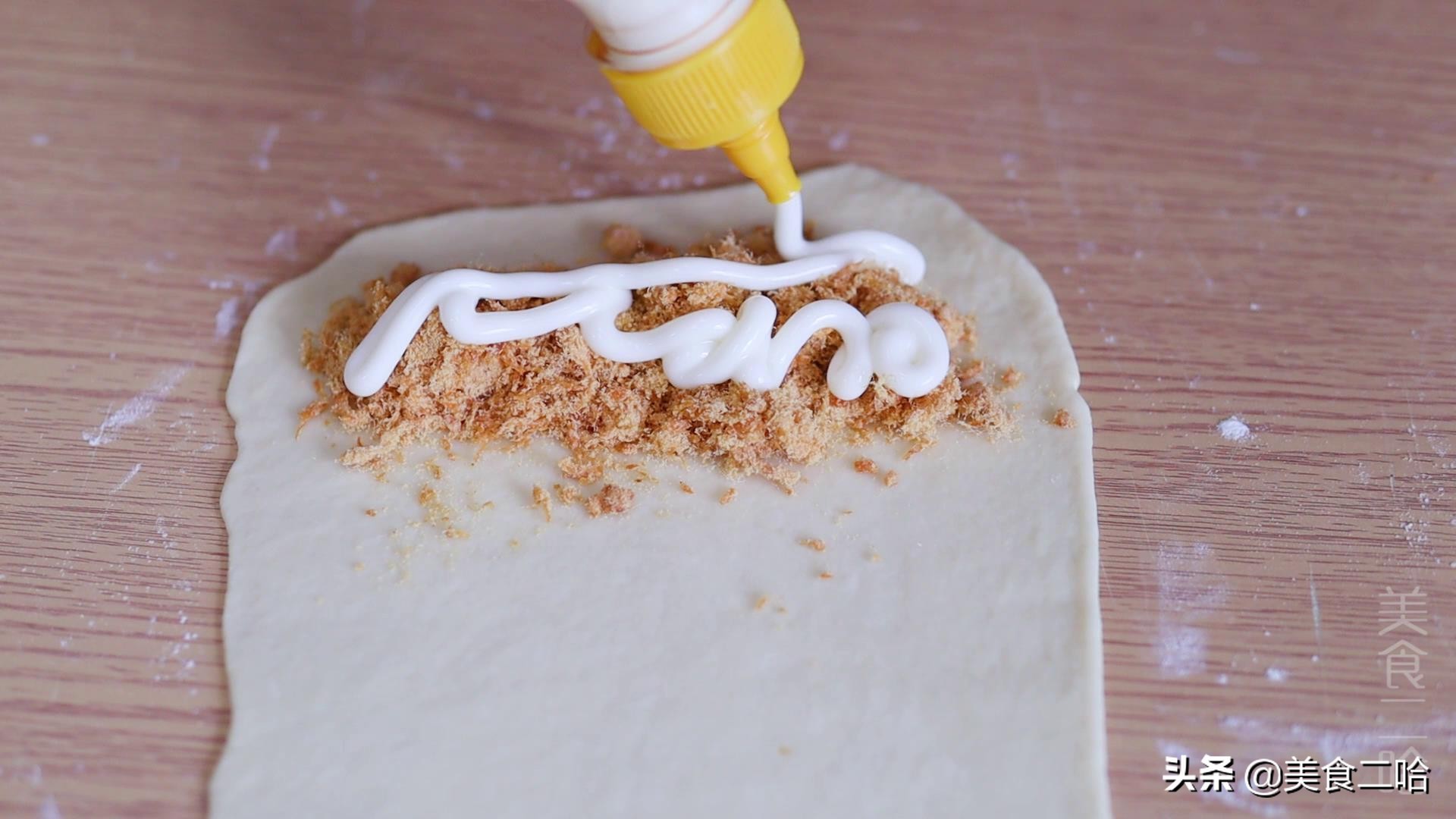 面包创新教程,用普通面粉做柔软拉丝面包