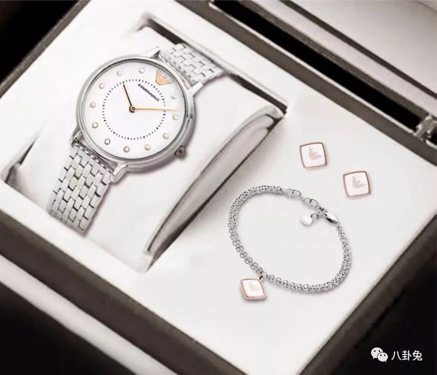 和阿玛尼满天星一样火的手表,价值1700多的满天星手表