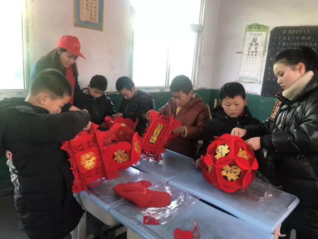 关爱农村留守儿童平安校园行活动,关爱乡村留守儿童活动