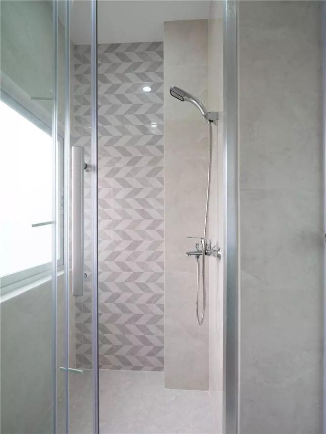 卧室改造极简风格主卧,小户型改造客厅次卧打通一半