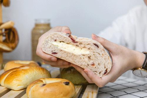 开在大庆西路的迷你面包博物馆，进一次就终身入坑