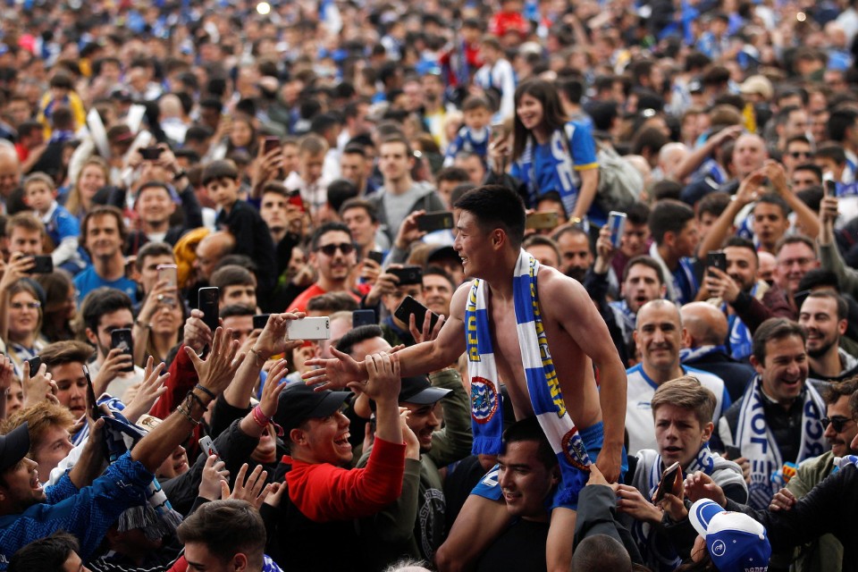 来看看武球王的成长之路,提到国足先想到的句子