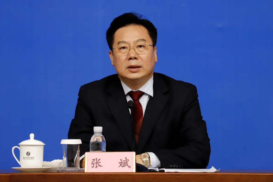 答记者问丨细分市场、持续创新、降本增效今年上半年，山东重工集团实现营业收入2128.4亿元，同比增长42.9%