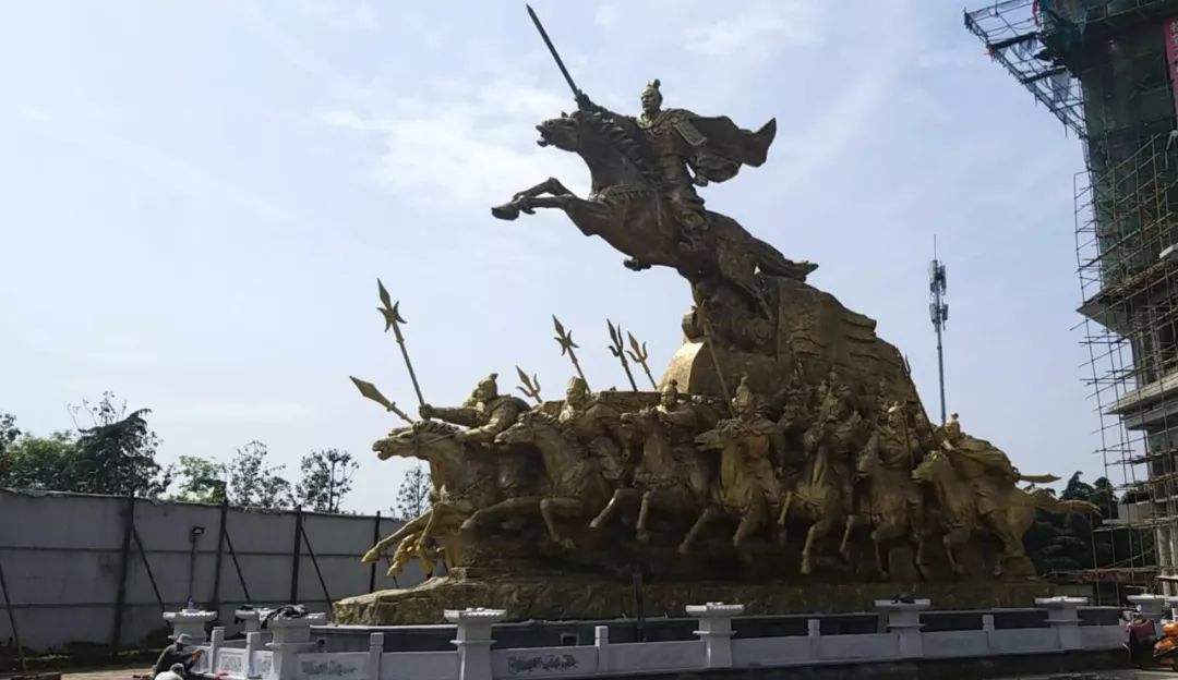 光武帝刘秀的“刚柔之道”：深度解析东汉初年的“度田事件”