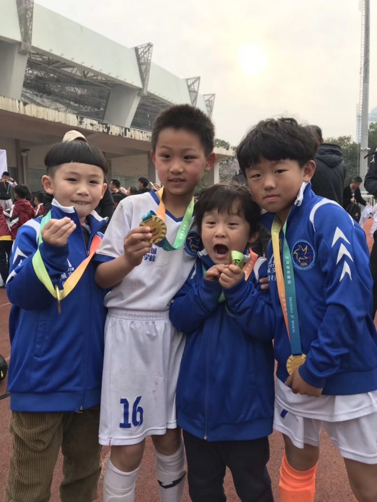 幸运星迎春杯赛,幸运星足球活动