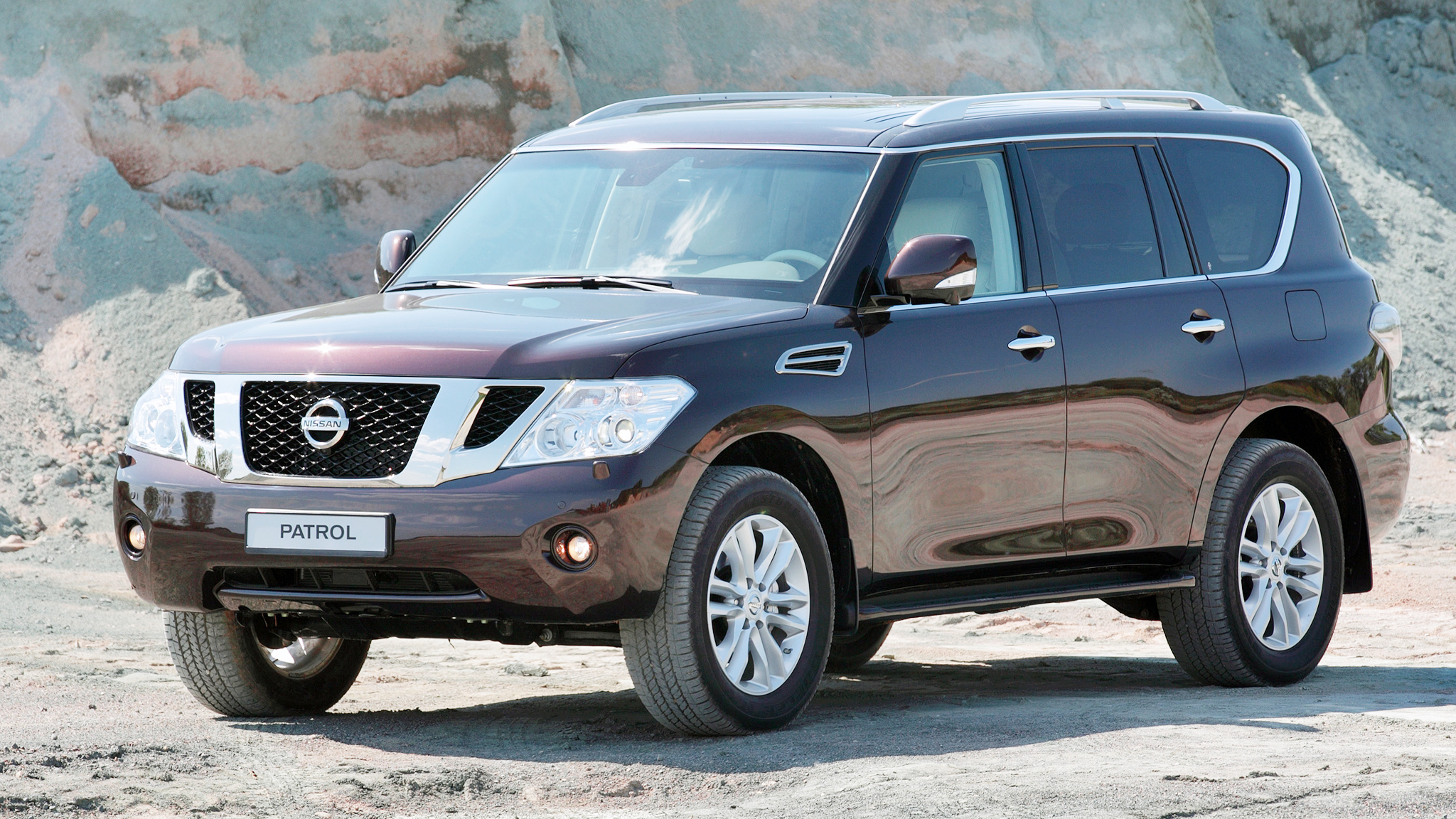 全新日产途乐有哪些亮点,丰田陆巡与日产途乐