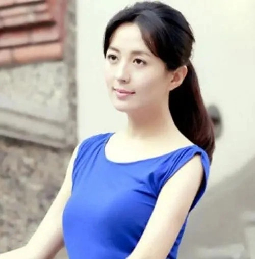 于和伟：幼年丧父，母亲45岁生他，25岁娶初恋，对女儿亏欠最大