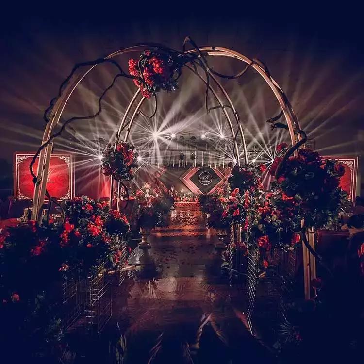 主持人主持婚礼全过程,婚礼主持人怎么样的比较好