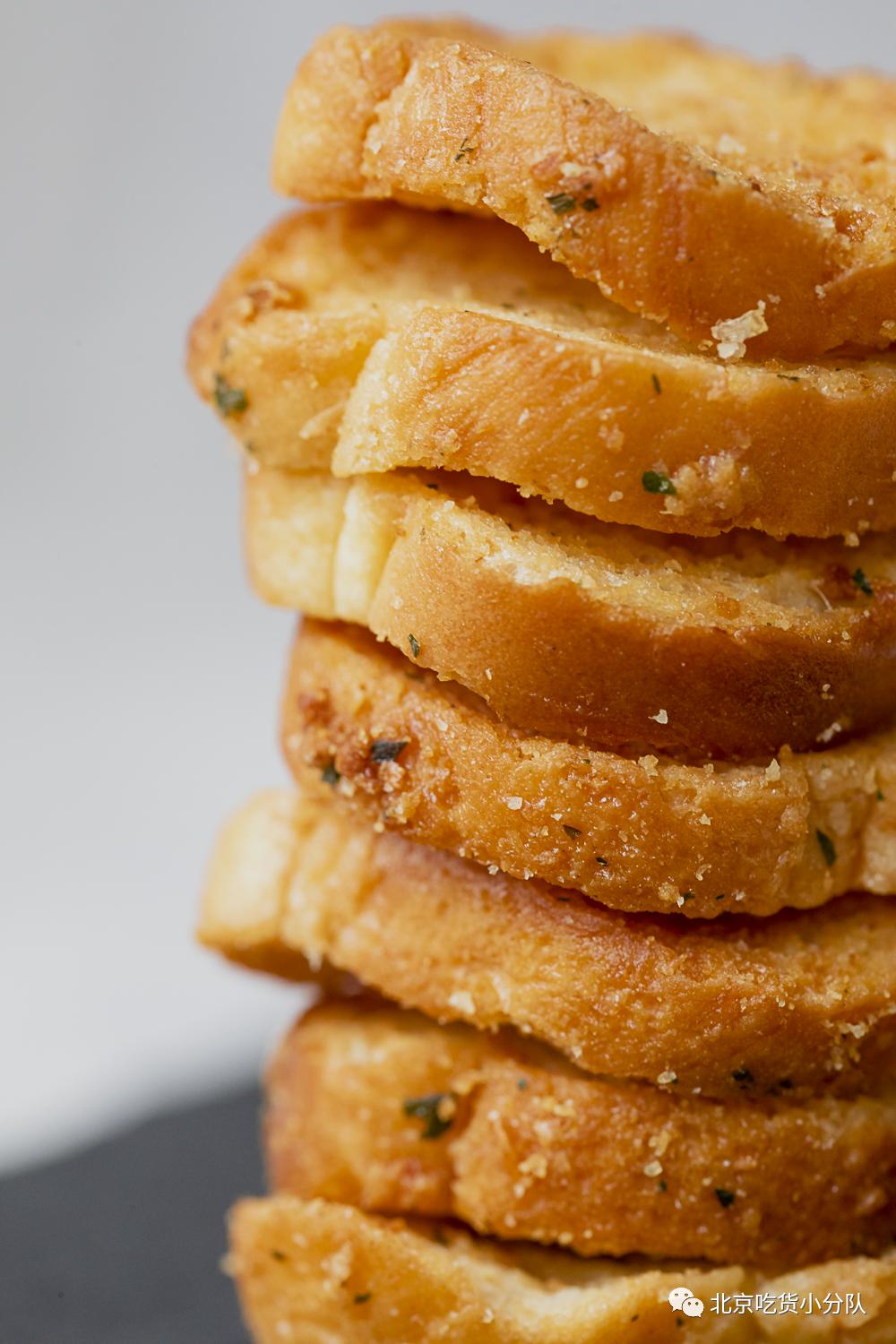 这届年轻人都在偷偷买什么零食,年轻人必买的零食