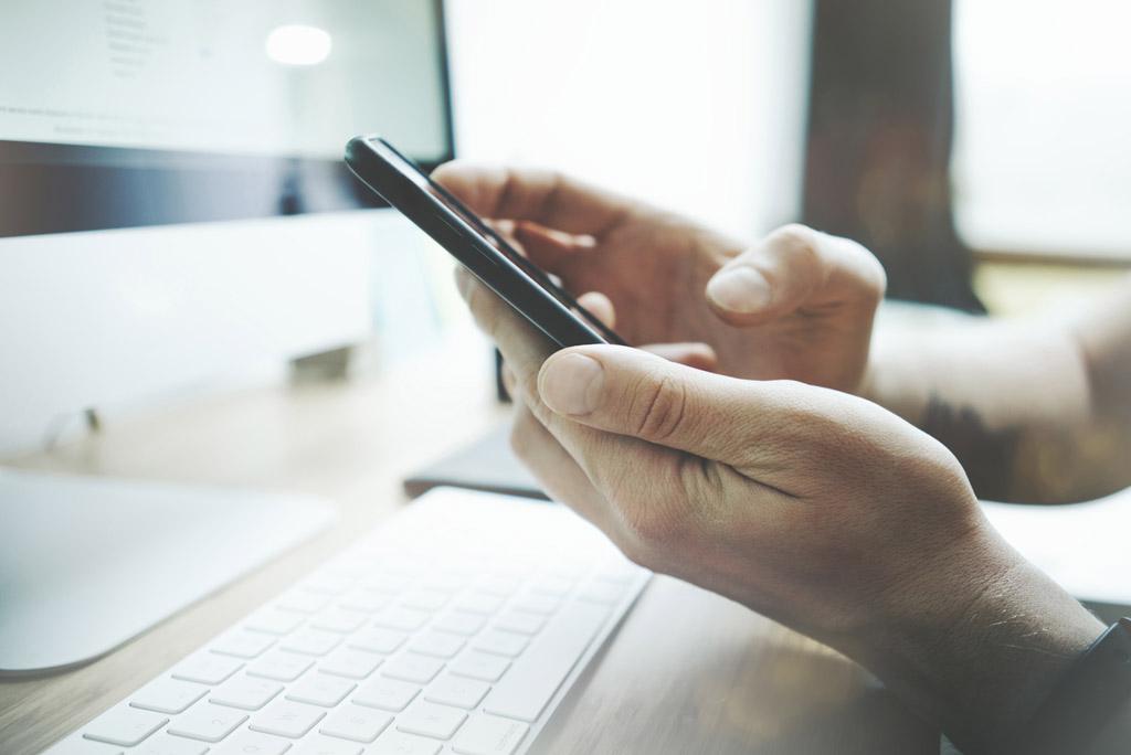 在编教师暑假做微商违法吗,教师一般沉迷做微商被查