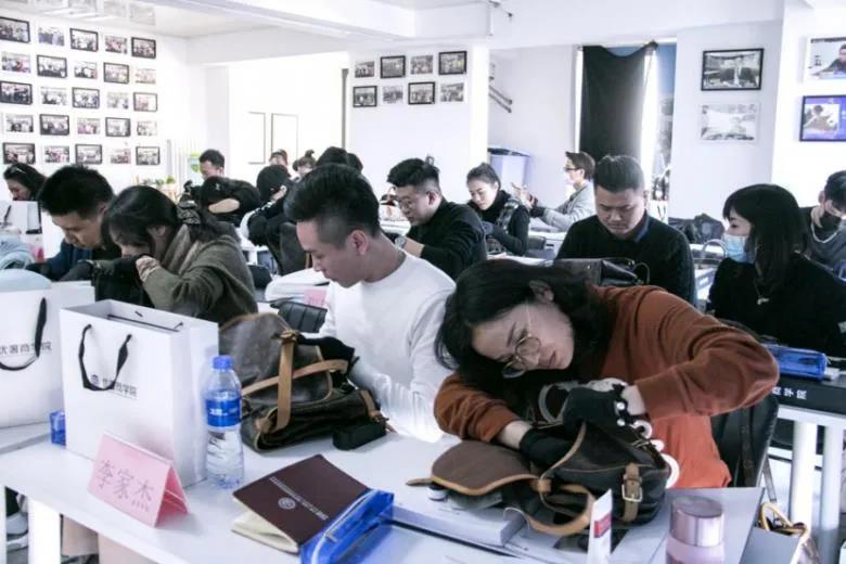 奢侈品鉴定师哪个平台靠谱,奢侈品鉴定师有没有用