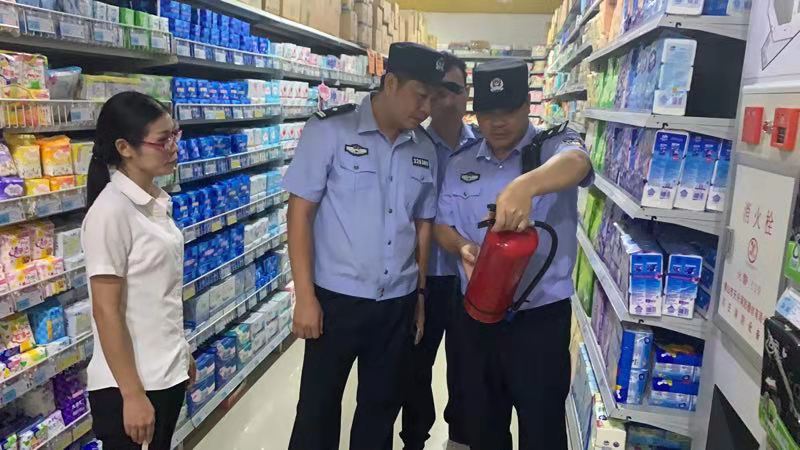 悲痛26岁民警牺牲在抗疫一线,悲痛一名派出所所长因公牺牲