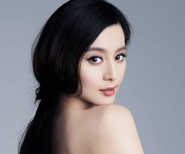 范冰冰13岁艺考照片遭曝光,范冰冰15岁上学照曝光