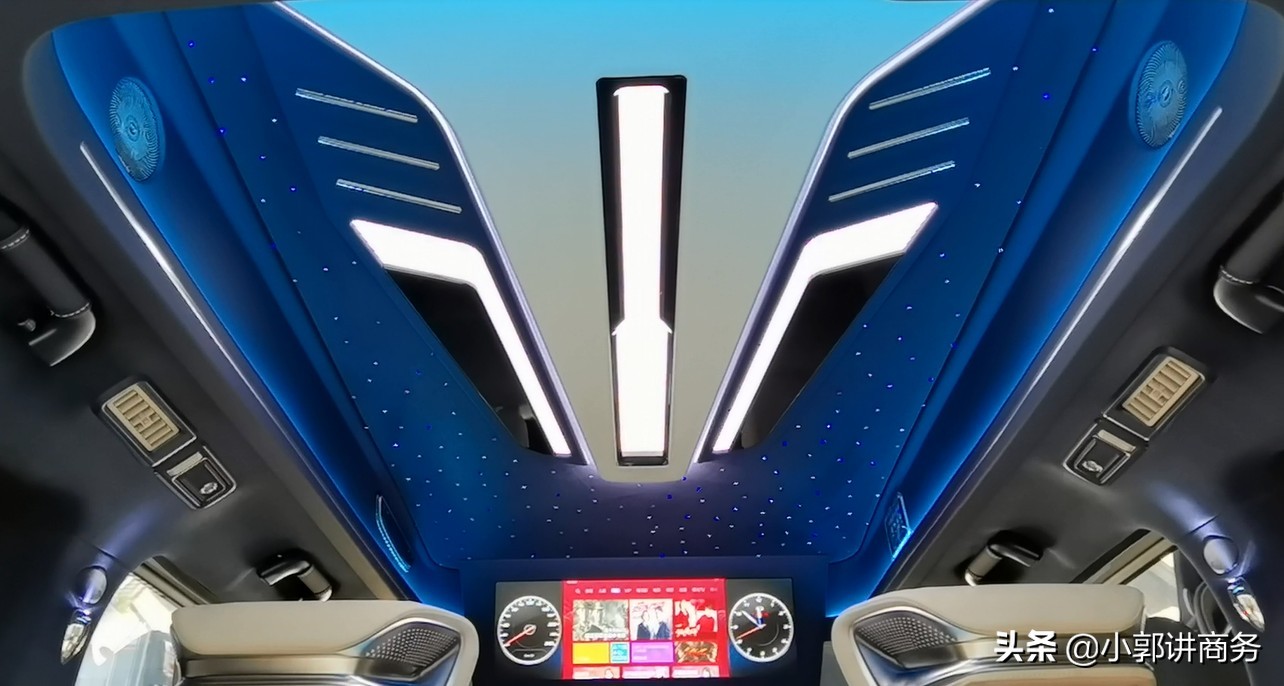 21年传祺m8高顶极夜之光定制版,21款广汽传祺m8豪华版二手车