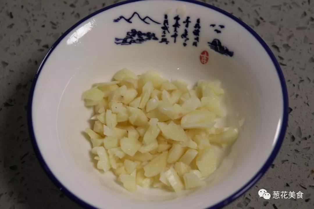 蒜蓉金针菇好吃又简单的做法,蒜蓉金针菇做法简单又好吃