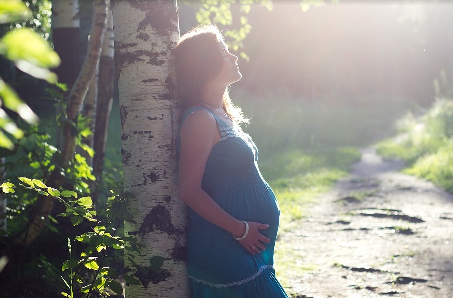 孕期爱哭怎么办,孕期爱哭还不被老公理解