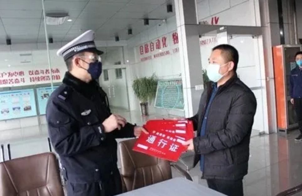 武汉这几天的感人瞬间图片,武汉这几天的感人瞬间