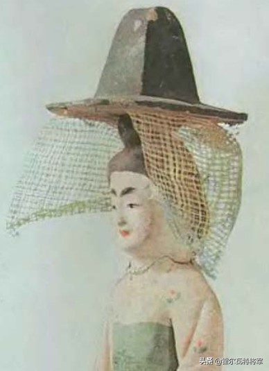 10种美妆变化史 (女性化妆为什么那么流行)