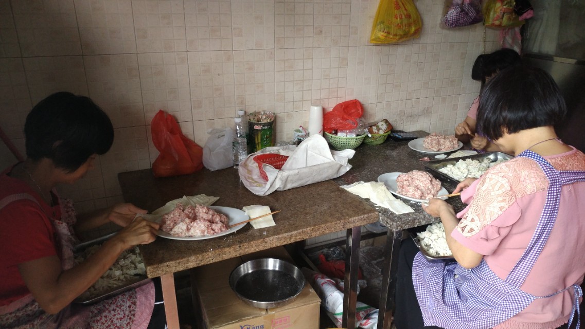 中山崖口美食推荐,崖口村煲仔饭云吞团购